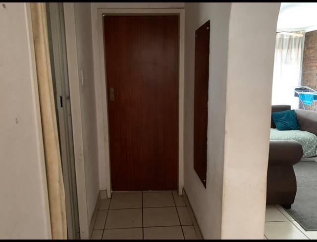 3 BEDROOM FLAT FOR SALE IN VEREENIGING CENTRAL